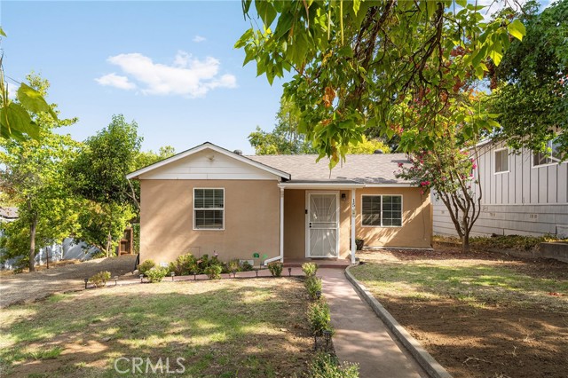 15 Oak Park Way — photo
