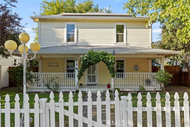 716 Walnut St — photo