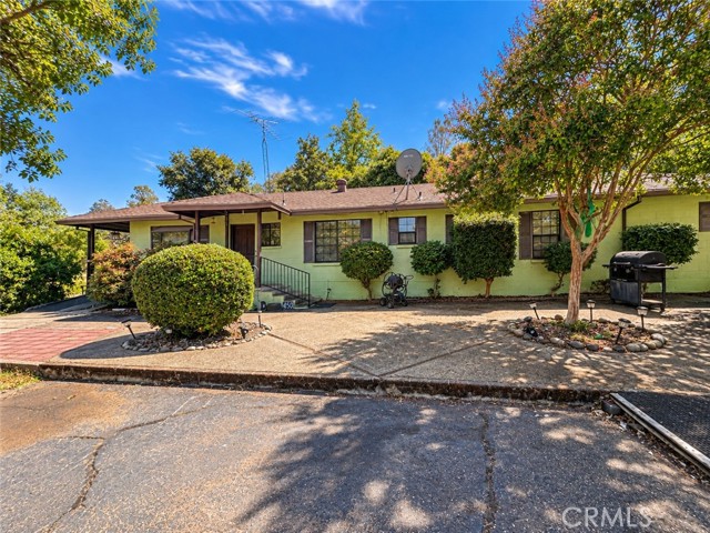 450 Oakvale — photo