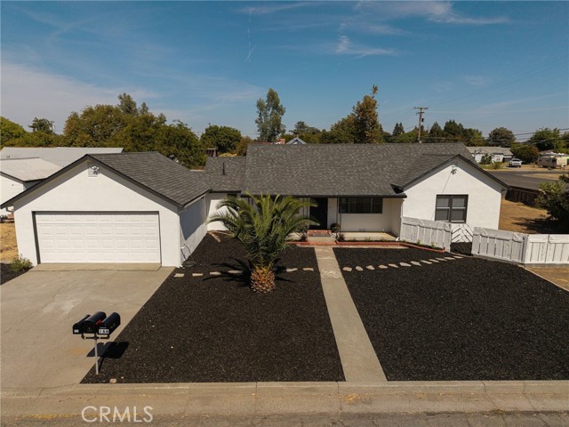 163 E Swift St — photo