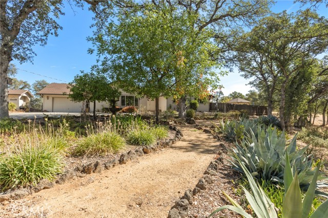 14480 Warren — photo