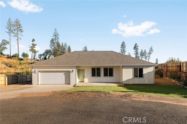 5812 Golden Oaks Rd — photo