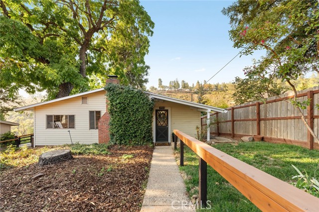 3703 Honey Run Rd — photo