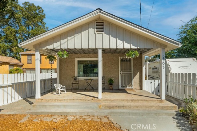 2295 Laurel St — photo