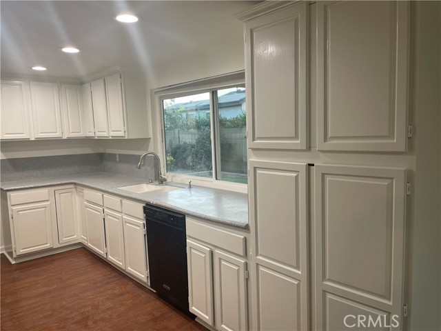 2393 Cragmont Ct — photo