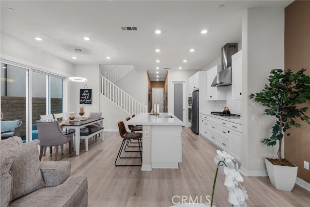 27258 Narrowleaf Willow Ln — photo
