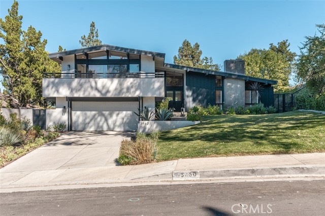 3960 Ellenita — photo