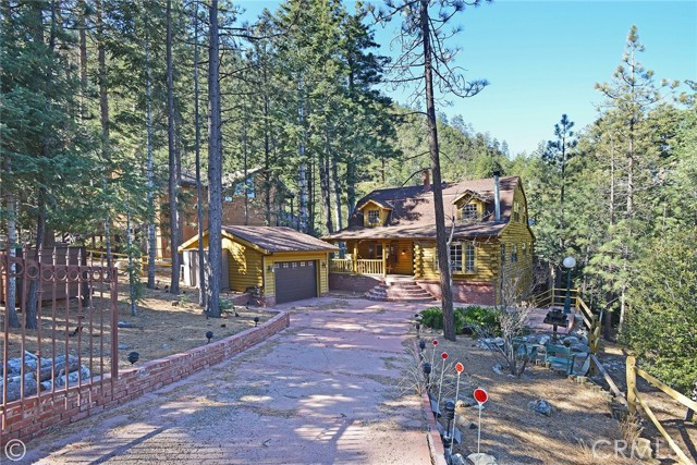 1217 Azalea Dr — photo