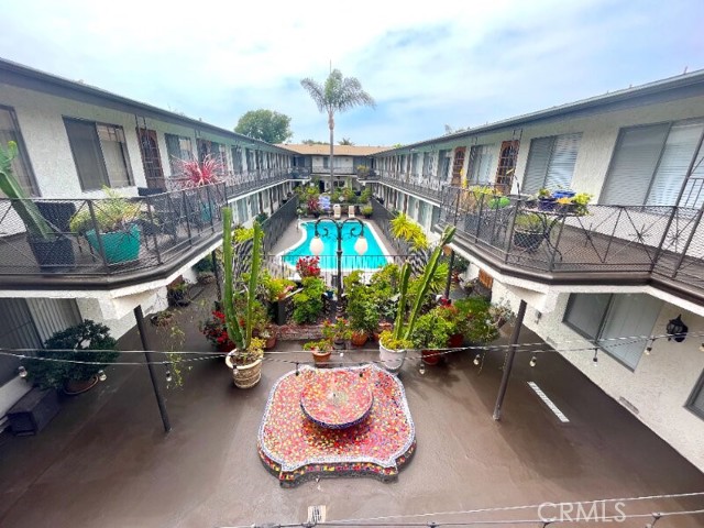 2115 Placentia Ave 24 — photo