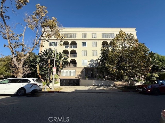 434 S Canon 202 — photo