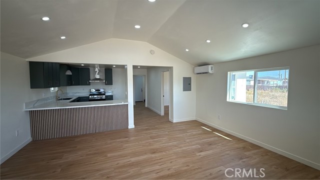 716 W Church Ave — photo