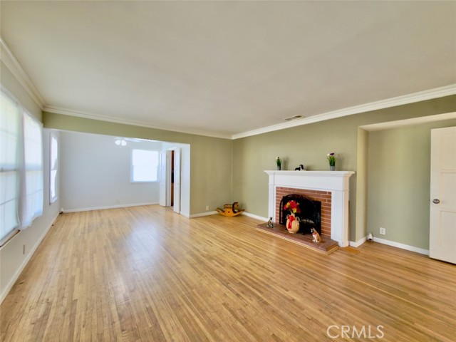 10918 Laurel Canyon — photo