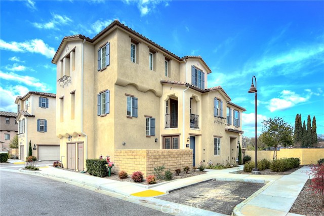 443 Stratus Ln 4 — photo