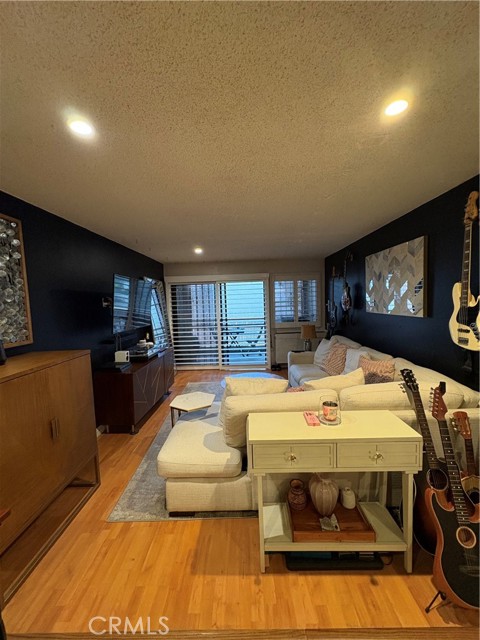 1118 Valencia St 113 — photo