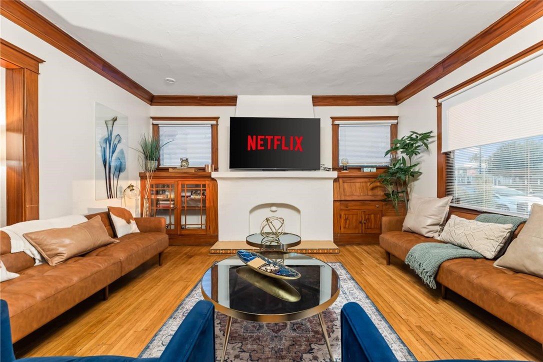736 Redondo Ave 736 — photo