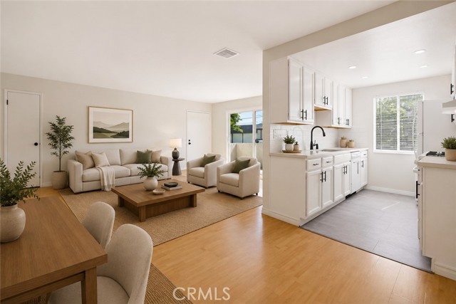 5055 Coldwater Canyon Ave 105 — photo