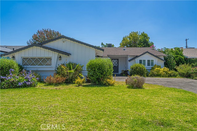 8534 Bothwell — photo