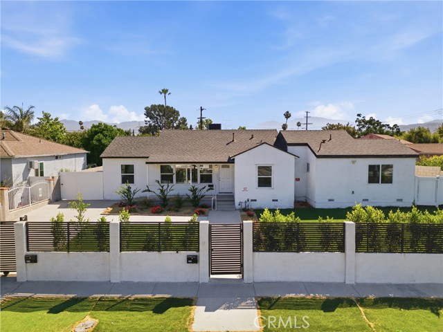8302 Webb — photo
