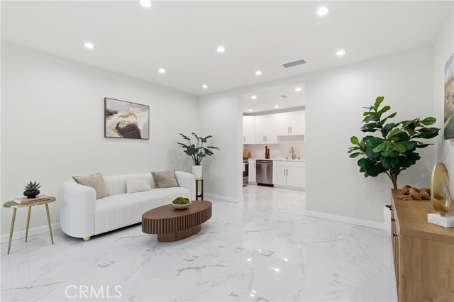 10012 Plainview Ave — photo