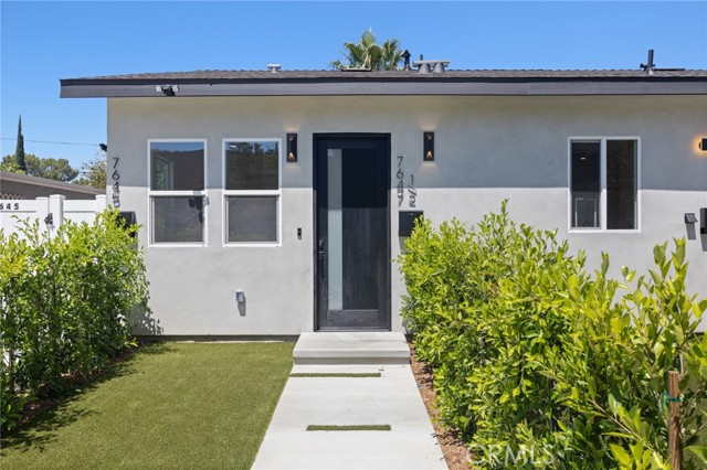 7647 1/2 Melvin Ave — photo