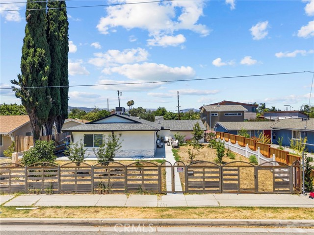 23817 Victory Blvd — photo
