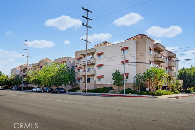9610 Zelzah Ave 203 — photo