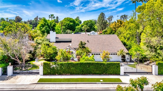 5441 Calvin Ave — photo