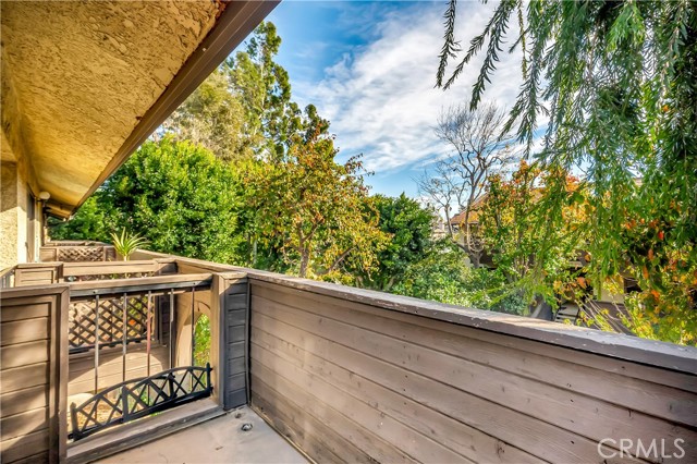 7308 Corbin Ave G — photo
