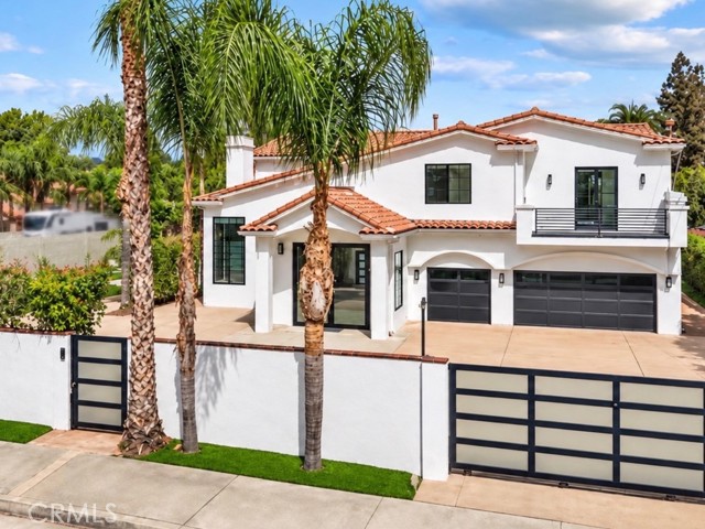 23129 Burbank Blvd — photo
