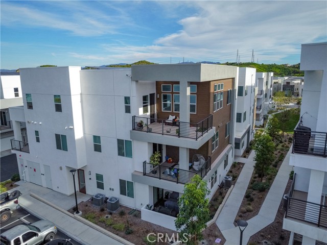 27227 Diamond Peak Ln 302 — photo