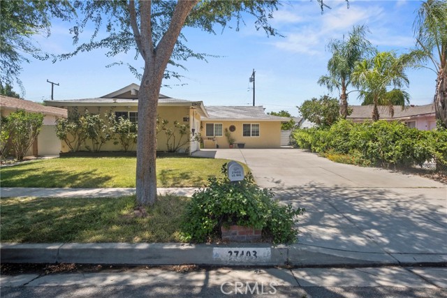 27403 Arriola — photo