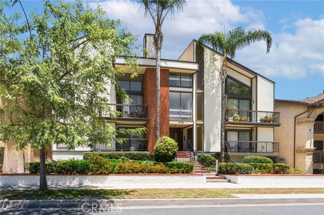 14159 Riverside Dr 103 — photo