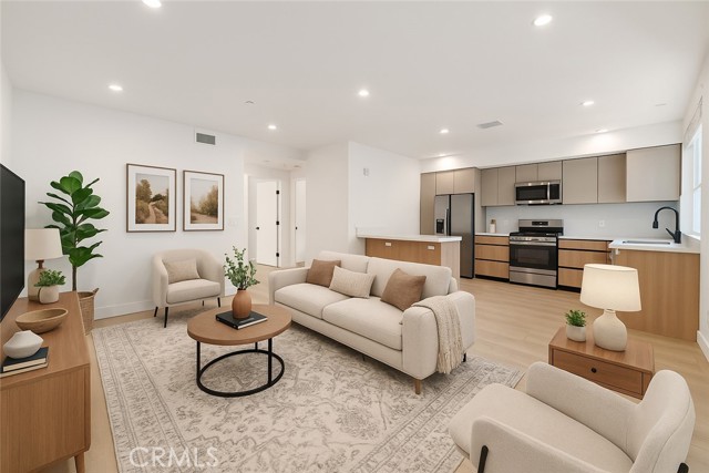 7510 Sepulveda Blvd 204 — photo
