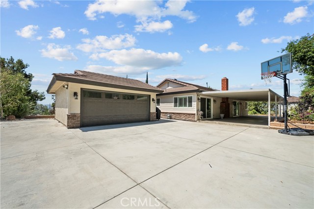 1243 S Stephora — photo