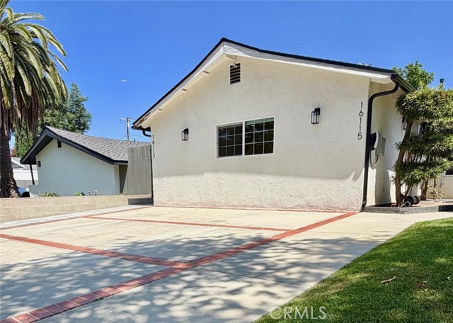 16117 Harvest St — photo