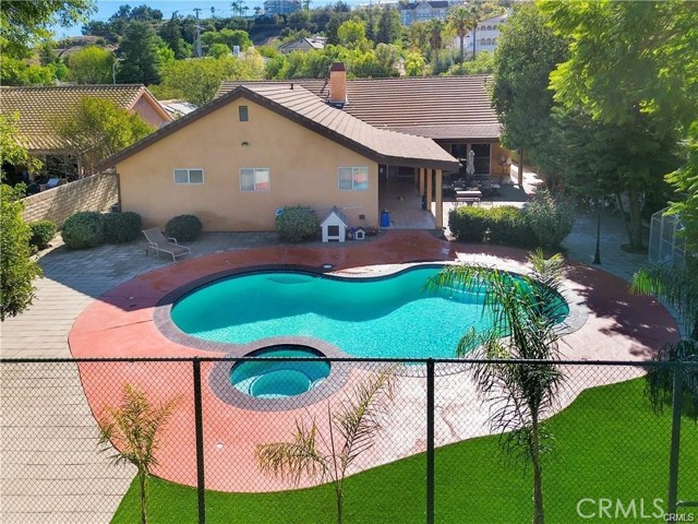 22329 Plummer — photo