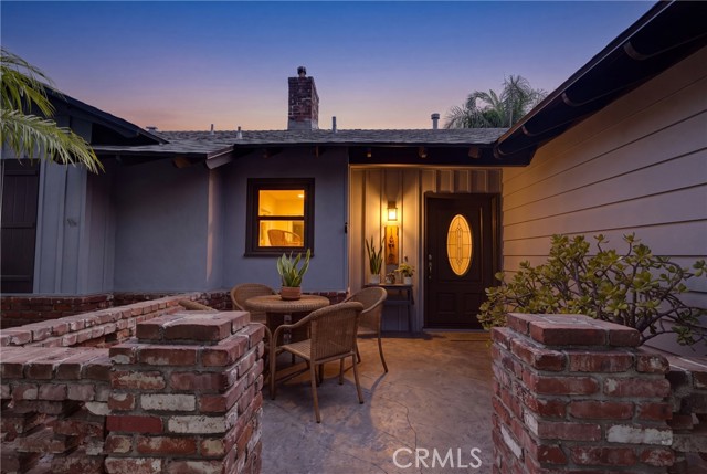 1812 W Riverside — photo