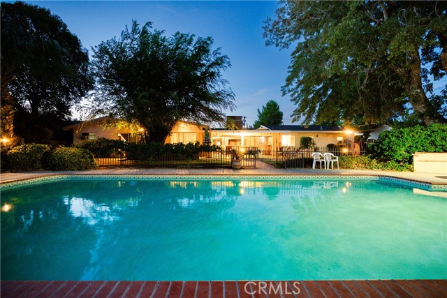 1734 W Lancaster Blvd — photo