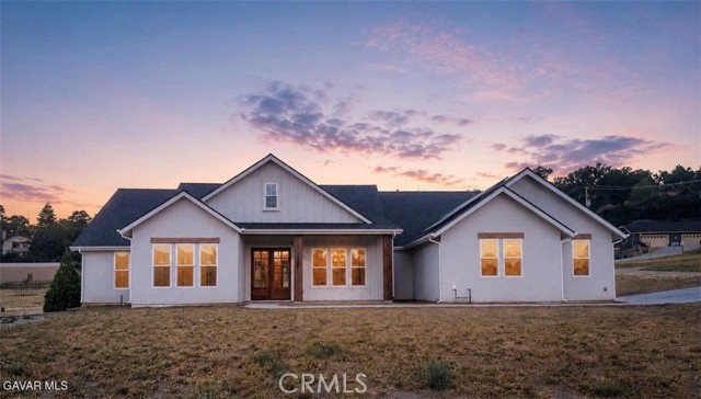 24401 Oaktree Ct — photo