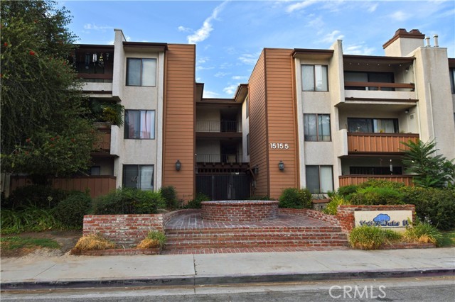 15155 Sherman Way 37 — photo