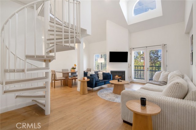 13220 Valleyheart Dr 305 — photo