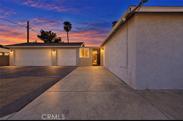 13532 Pierce St — photo