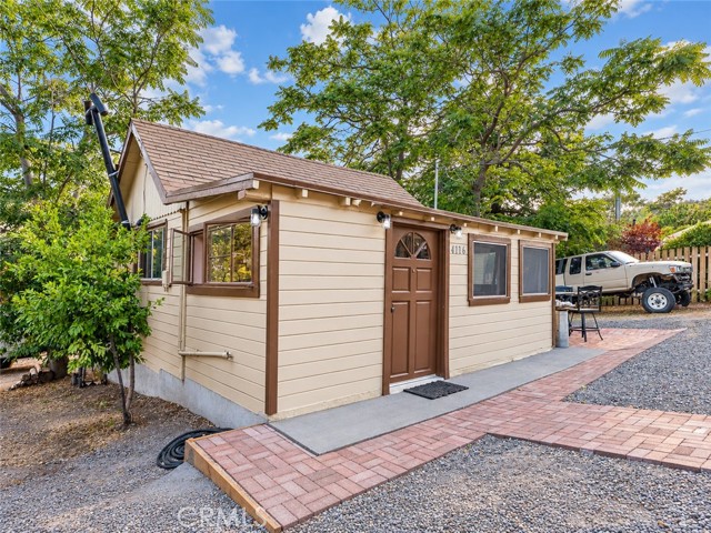4116 4124 Spruce Trl — photo