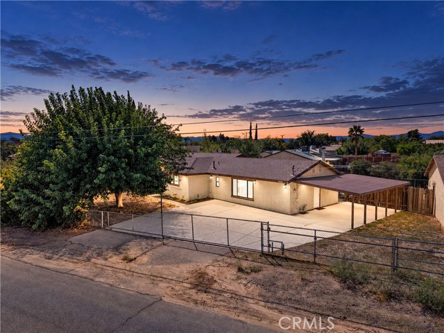 7684 Oakwood Ave — photo