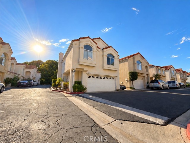 9141 Vincente Way — photo