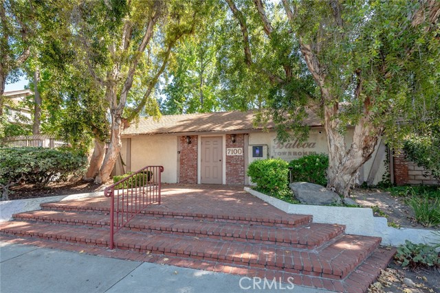 7100 Balboa Blvd 807 — photo