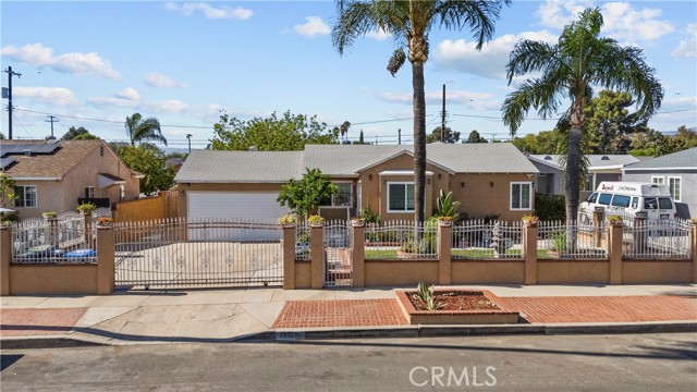 13315 Bonanza St — photo