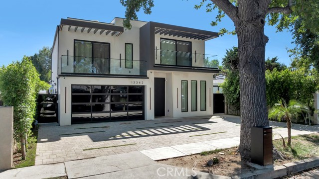 13342 Friar St — photo