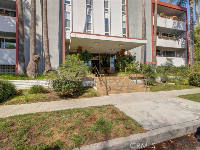 4915 Tyrone 325 — photo