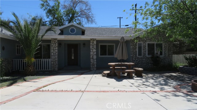 1208 W Lancaster — photo